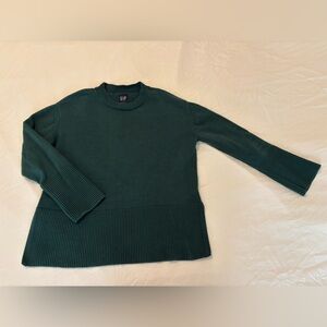 GAP Women's Deep Green Crew Neck Sweater